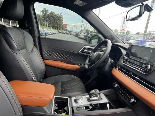 used 2024 Mitsubishi Outlander car, priced at $32,988