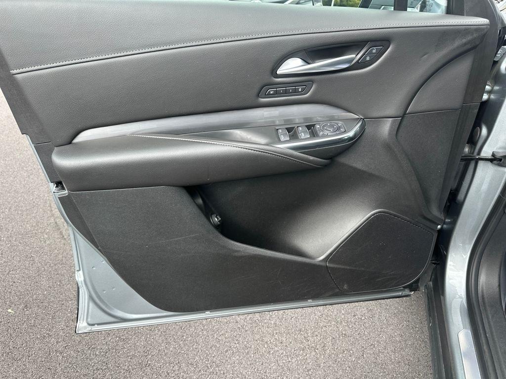 used 2024 Cadillac XT4 car, priced at $31,488