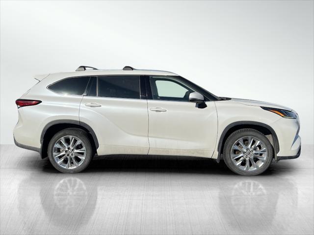 used 2020 Toyota Highlander car, priced at $31,488