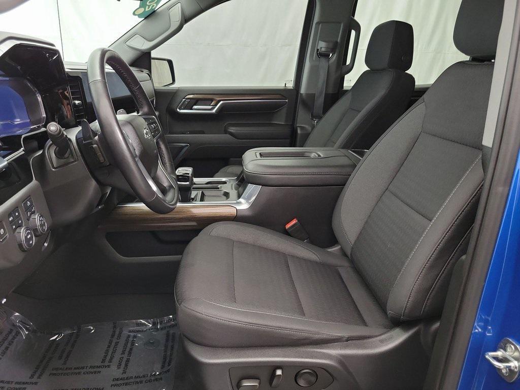 used 2022 Chevrolet Silverado 1500 car, priced at $51,999