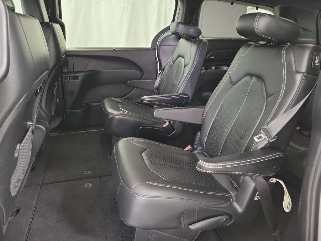 used 2020 Chrysler Pacifica car, priced at $28,999