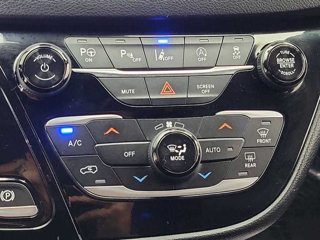 used 2020 Chrysler Pacifica car, priced at $28,999