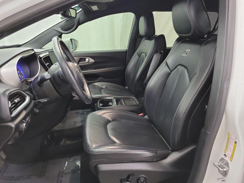 used 2020 Chrysler Pacifica car, priced at $28,999