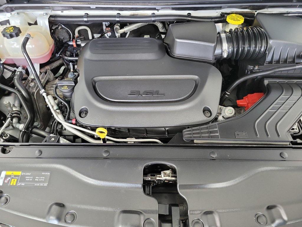 used 2020 Chrysler Pacifica car, priced at $28,999