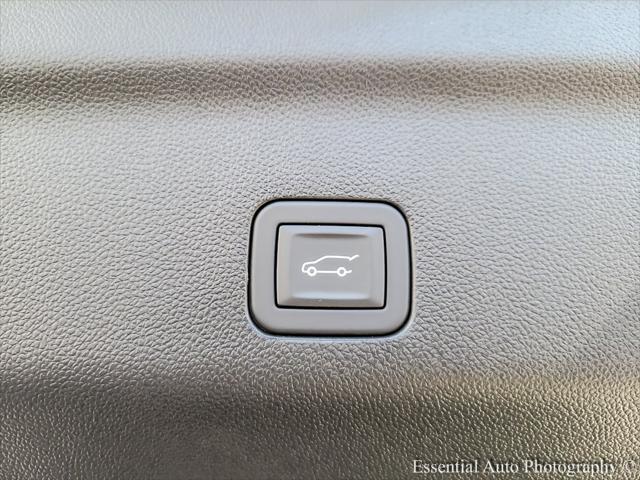 new 2025 Chevrolet Suburban car, priced at $78,100