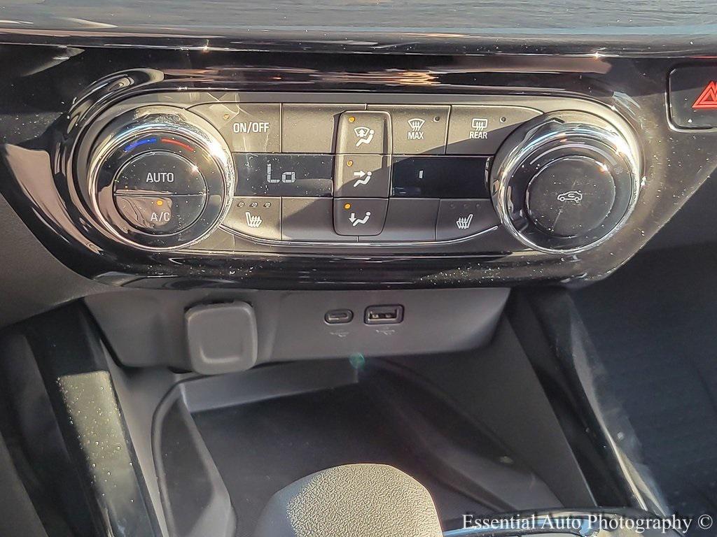 new 2025 Chevrolet Trax car, priced at $27,200