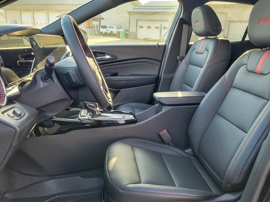 new 2025 Chevrolet Trax car, priced at $27,200