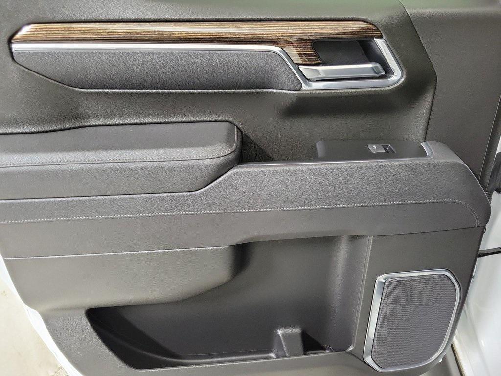 used 2025 GMC Sierra 1500 car, priced at $52,988