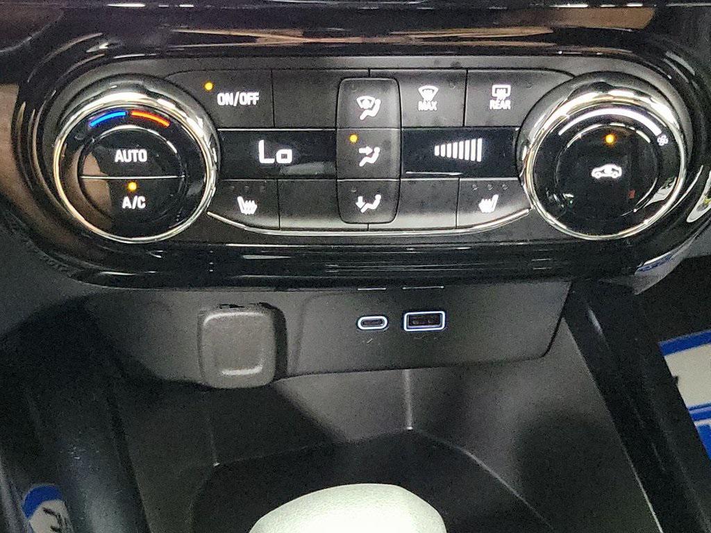 used 2025 Chevrolet Trax car, priced at $24,399