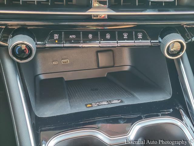 new 2025 Chevrolet Traverse car, priced at $56,295