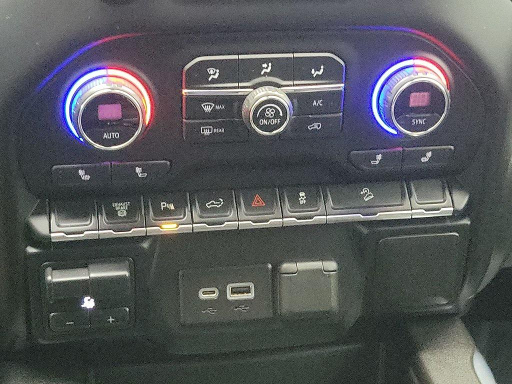 used 2021 Chevrolet Silverado 2500 car, priced at $52,886