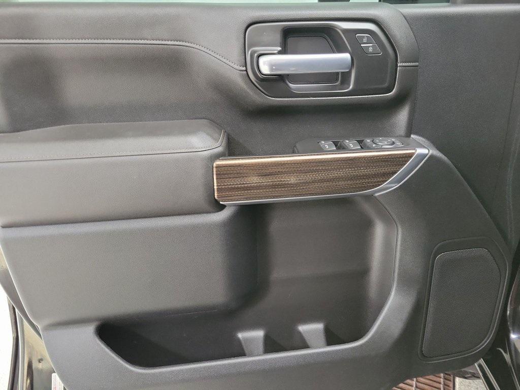 used 2021 Chevrolet Silverado 2500 car, priced at $52,886