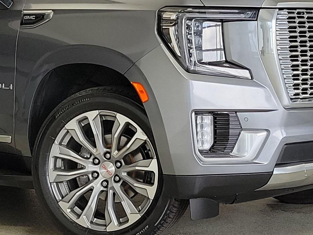 used 2022 GMC Yukon XL car, priced at $42,888