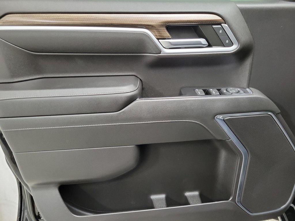 used 2022 Chevrolet Silverado 1500 car, priced at $40,999