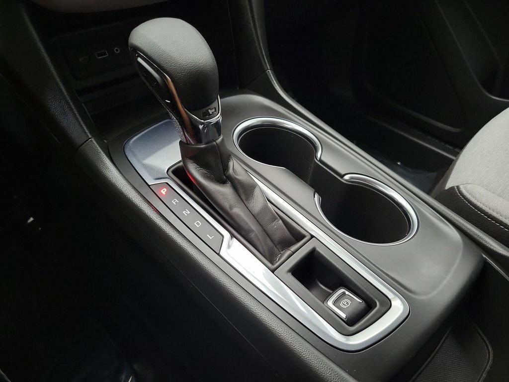 used 2023 Chevrolet Equinox car, priced at $23,999