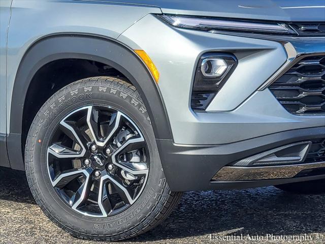 new 2025 Chevrolet TrailBlazer car, priced at $33,000