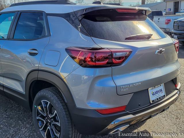 new 2025 Chevrolet TrailBlazer car, priced at $33,000