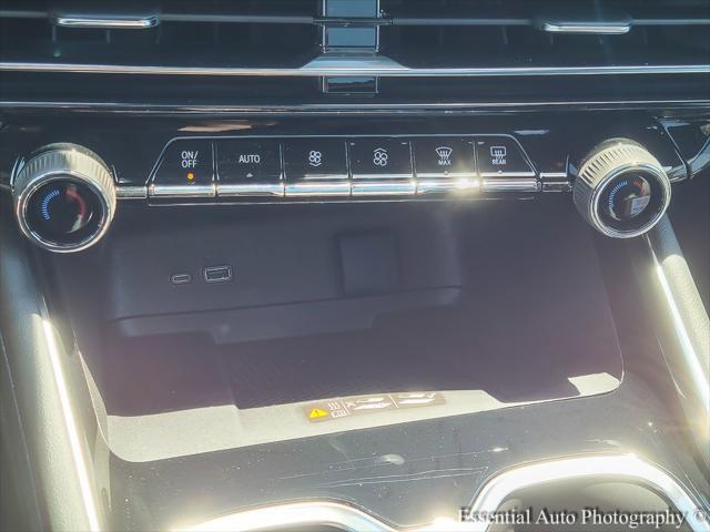 new 2025 Chevrolet Traverse car, priced at $58,500