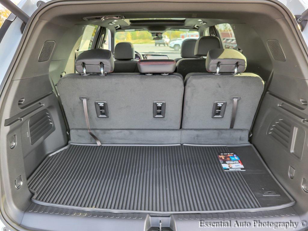 new 2026 Chevrolet Traverse car, priced at $57,300