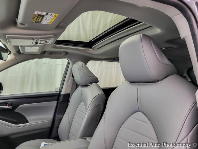 used 2023 Toyota Highlander car, priced at $41,799