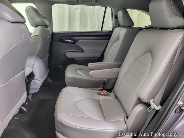 used 2023 Toyota Highlander car, priced at $41,799