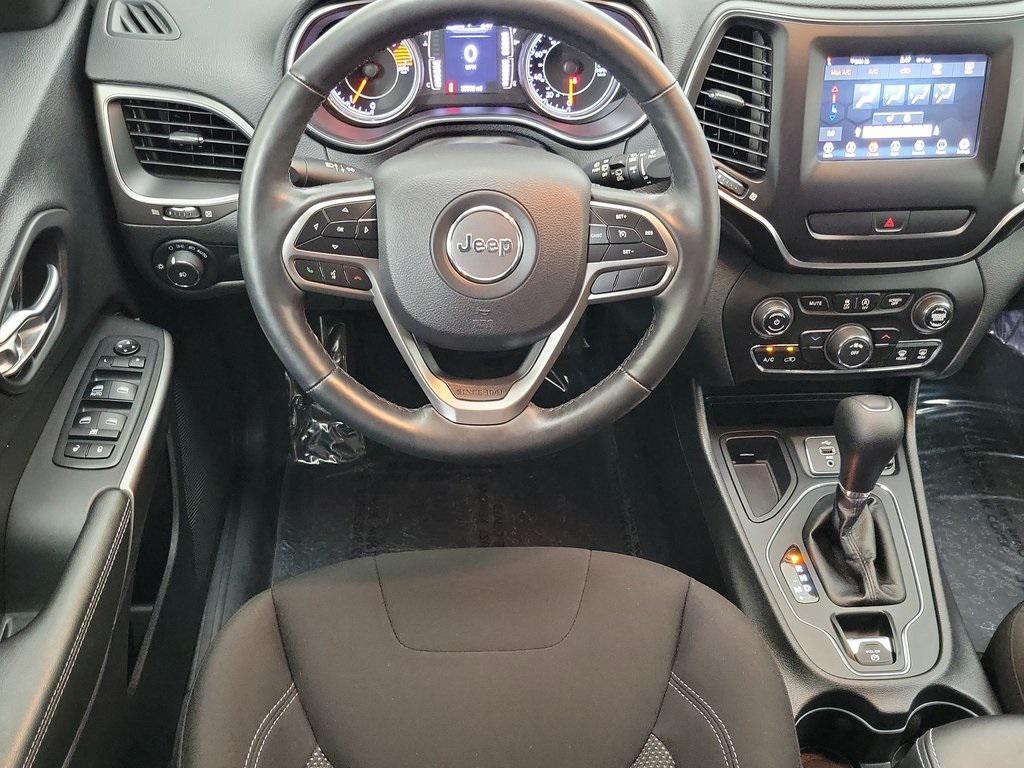 used 2019 Jeep Cherokee car, priced at $17,399