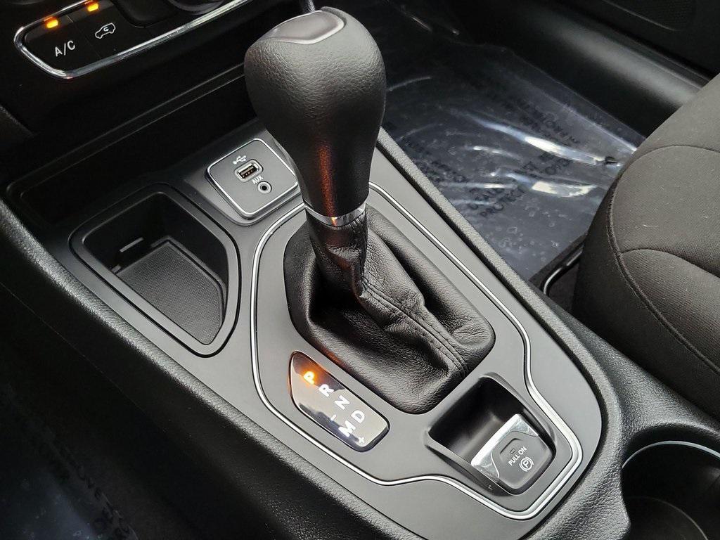 used 2019 Jeep Cherokee car, priced at $17,399