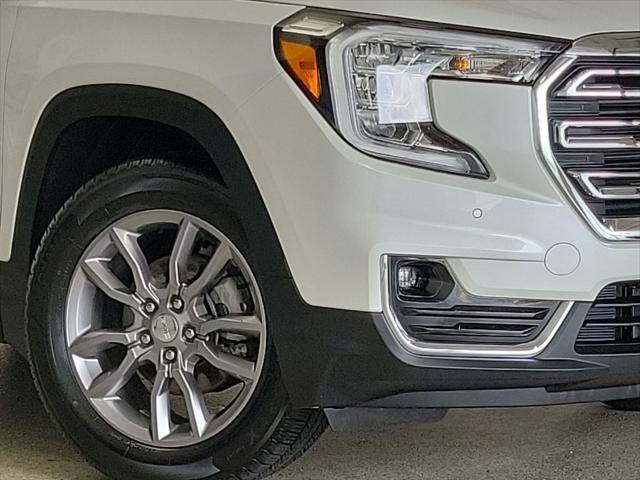 used 2022 GMC Terrain car, priced at $25,999