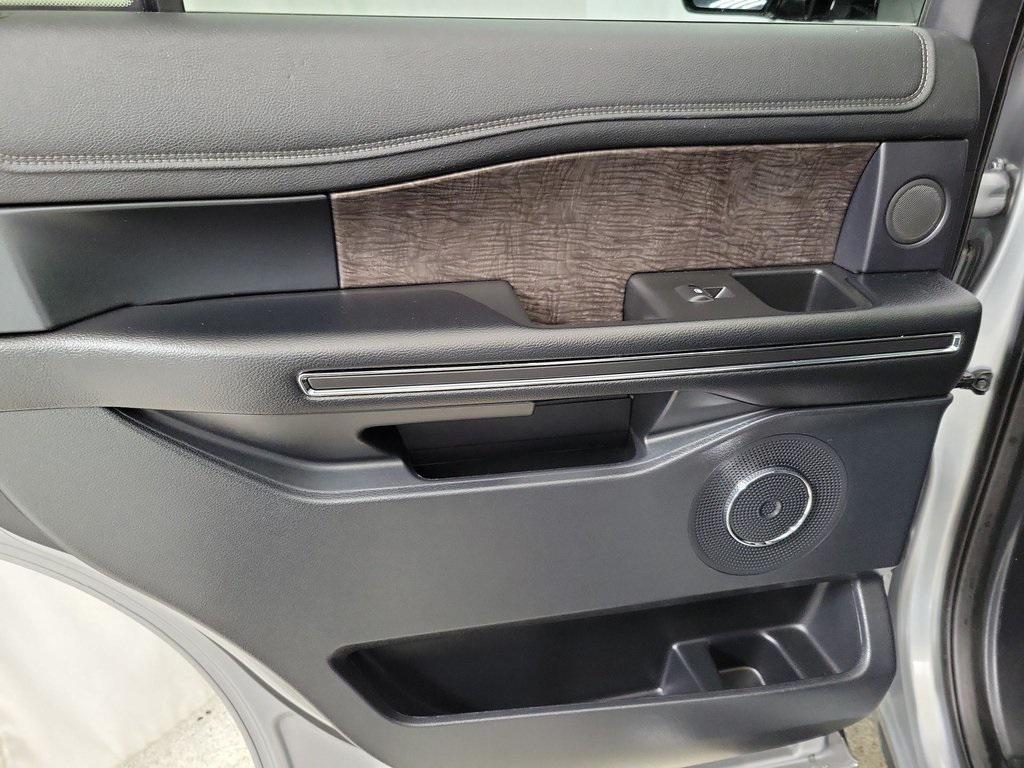used 2021 Ford Expedition car, priced at $38,799