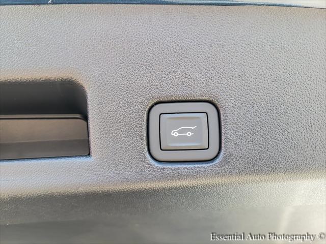 new 2025 Chevrolet Traverse car, priced at $54,555