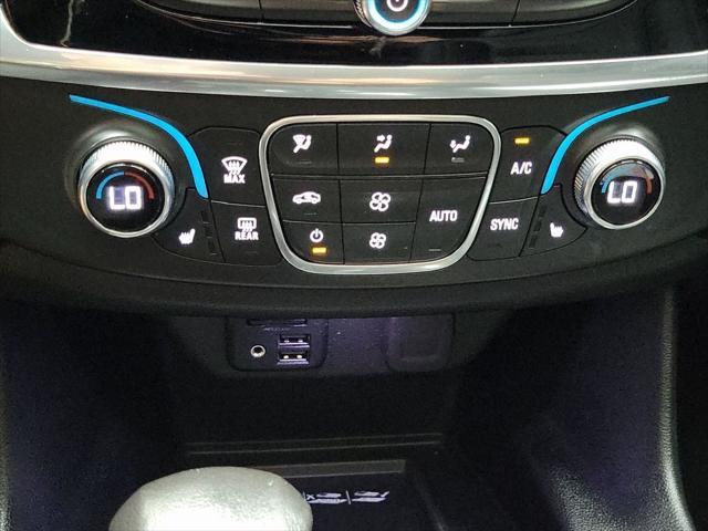 used 2022 Chevrolet Traverse car, priced at $31,999