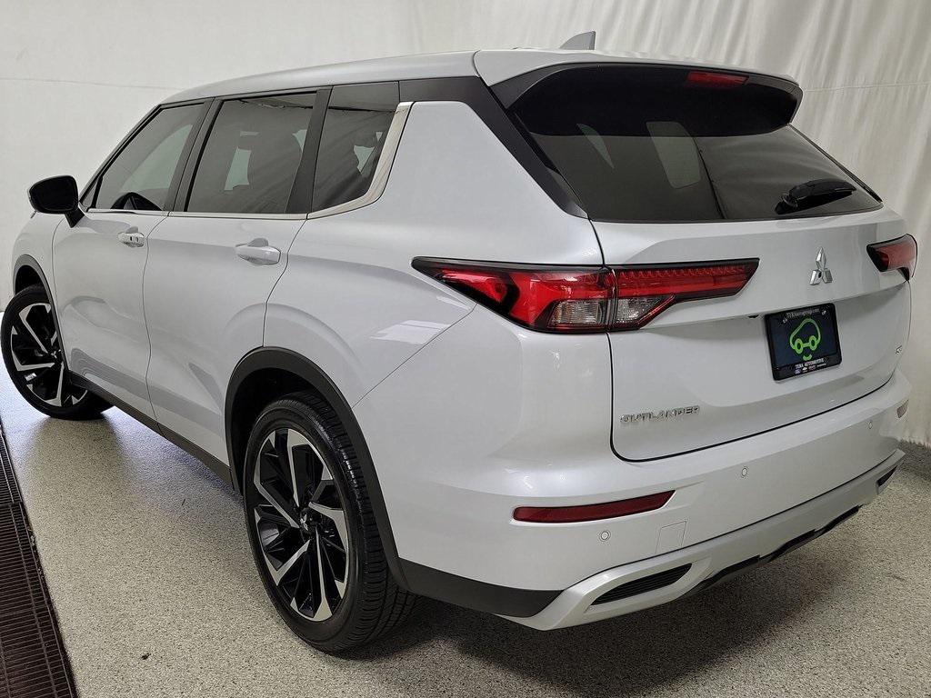 used 2022 Mitsubishi Outlander car, priced at $24,399
