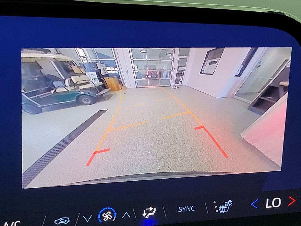 used 2025 Chevrolet Traverse car, priced at $37,699