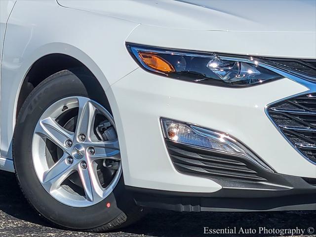 new 2025 Chevrolet Malibu car, priced at $25,500