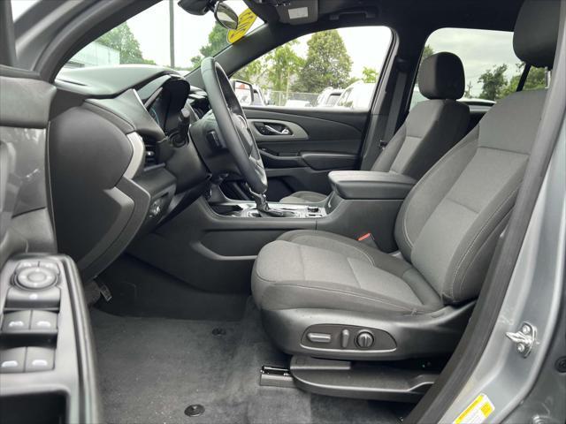 used 2023 Chevrolet Traverse car, priced at $30,999