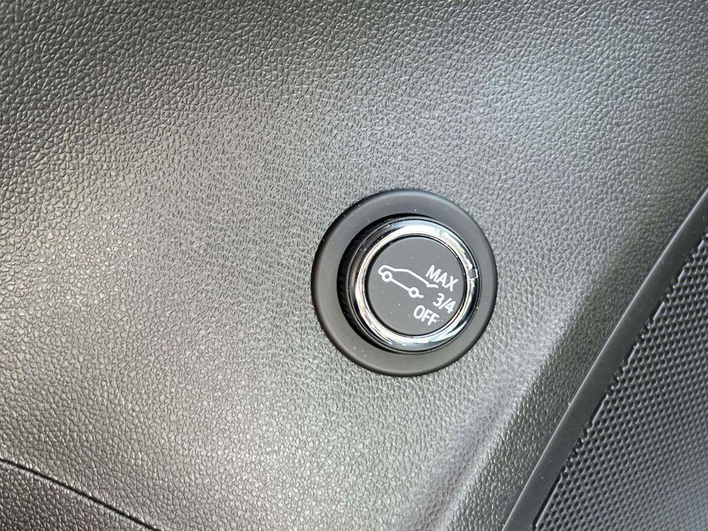 used 2022 Buick Envision car, priced at $24,999