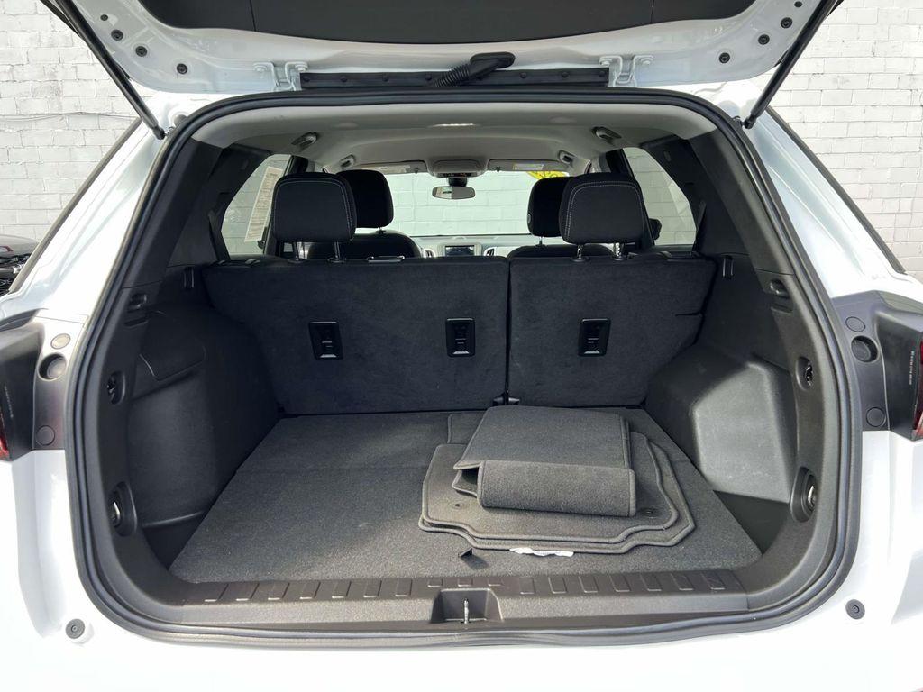 used 2022 Chevrolet Equinox car, priced at $18,999