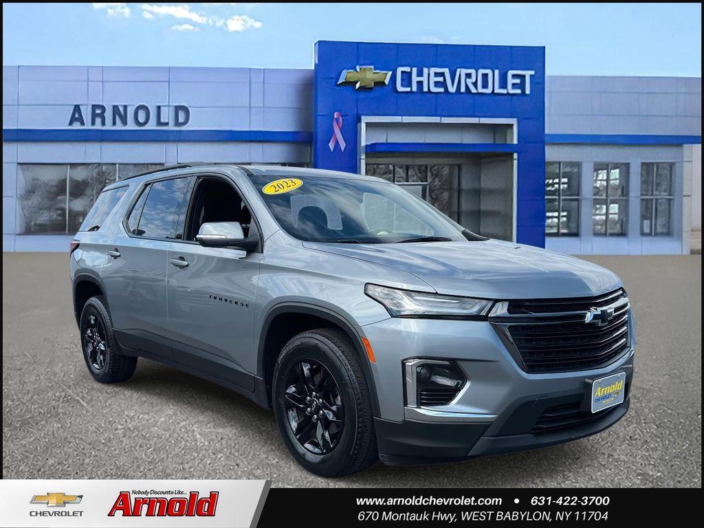 used 2023 Chevrolet Traverse car, priced at $29,999