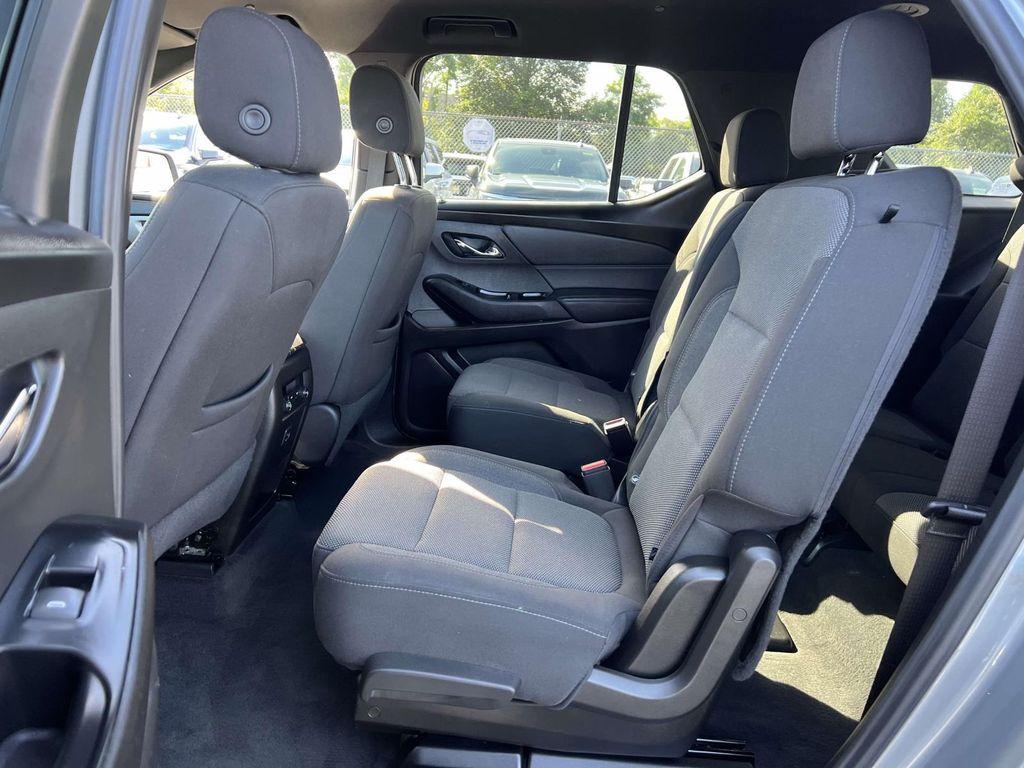 used 2023 Chevrolet Traverse car, priced at $29,699