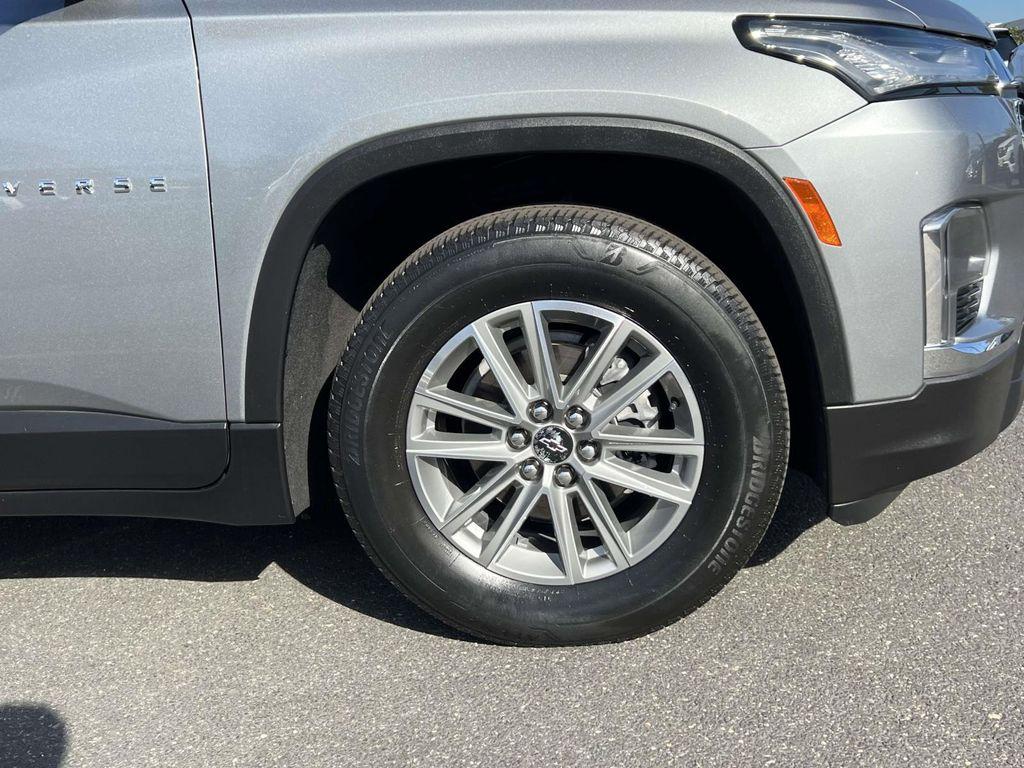 used 2023 Chevrolet Traverse car, priced at $29,699