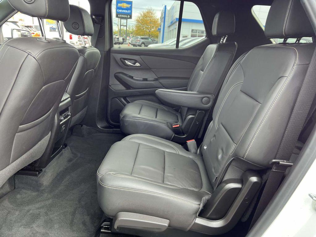 used 2023 Chevrolet Traverse car, priced at $32,599