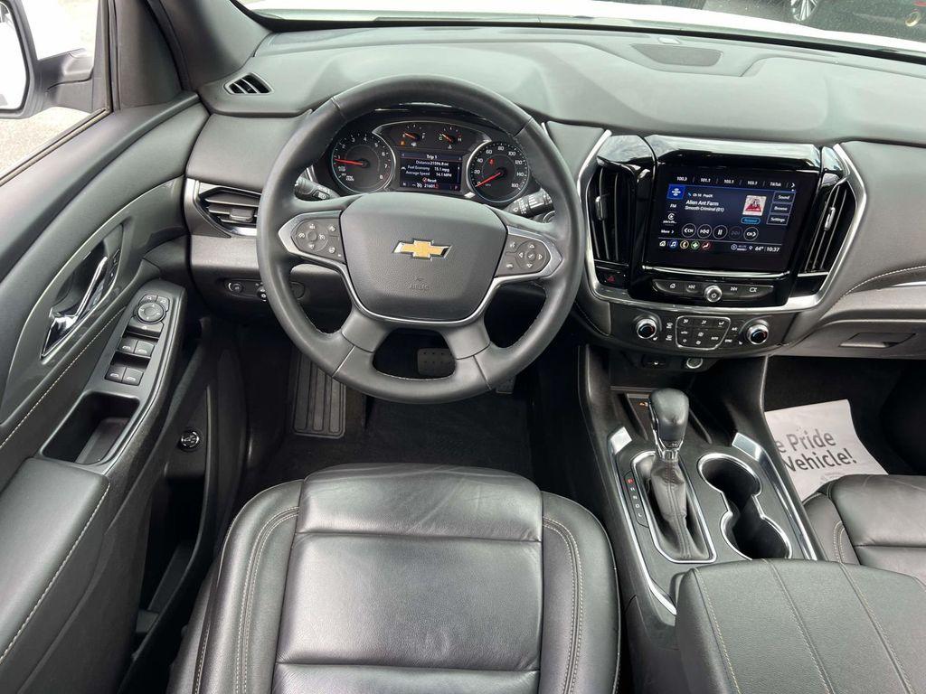 used 2023 Chevrolet Traverse car, priced at $32,599