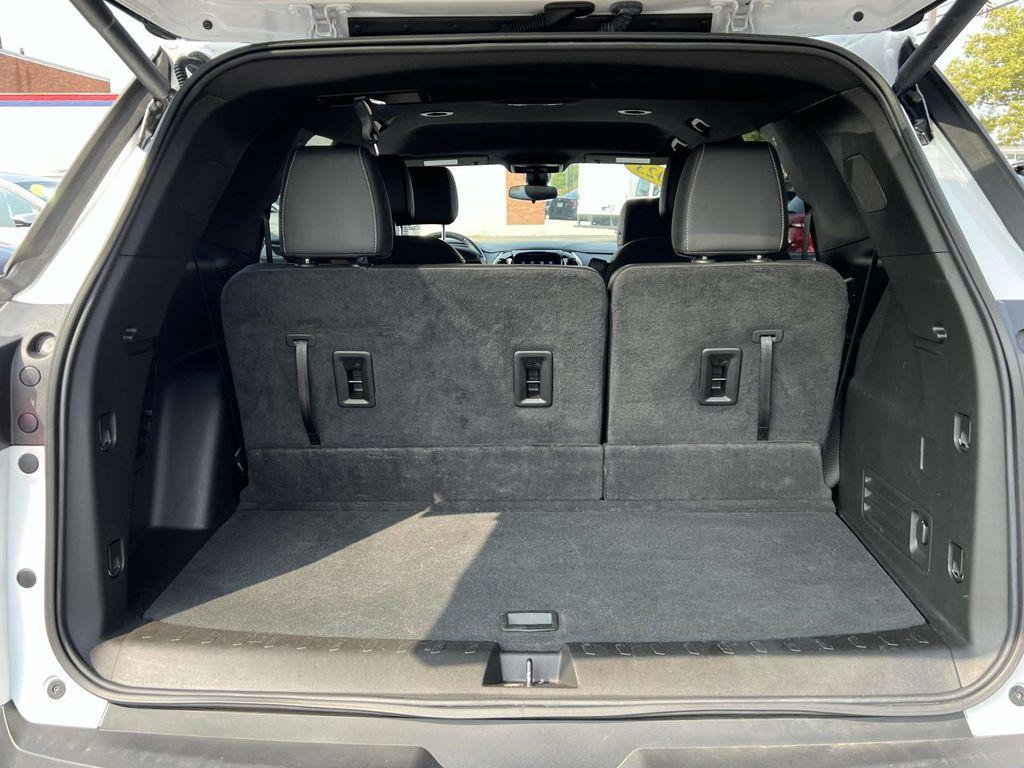 used 2023 Chevrolet Traverse car, priced at $30,579