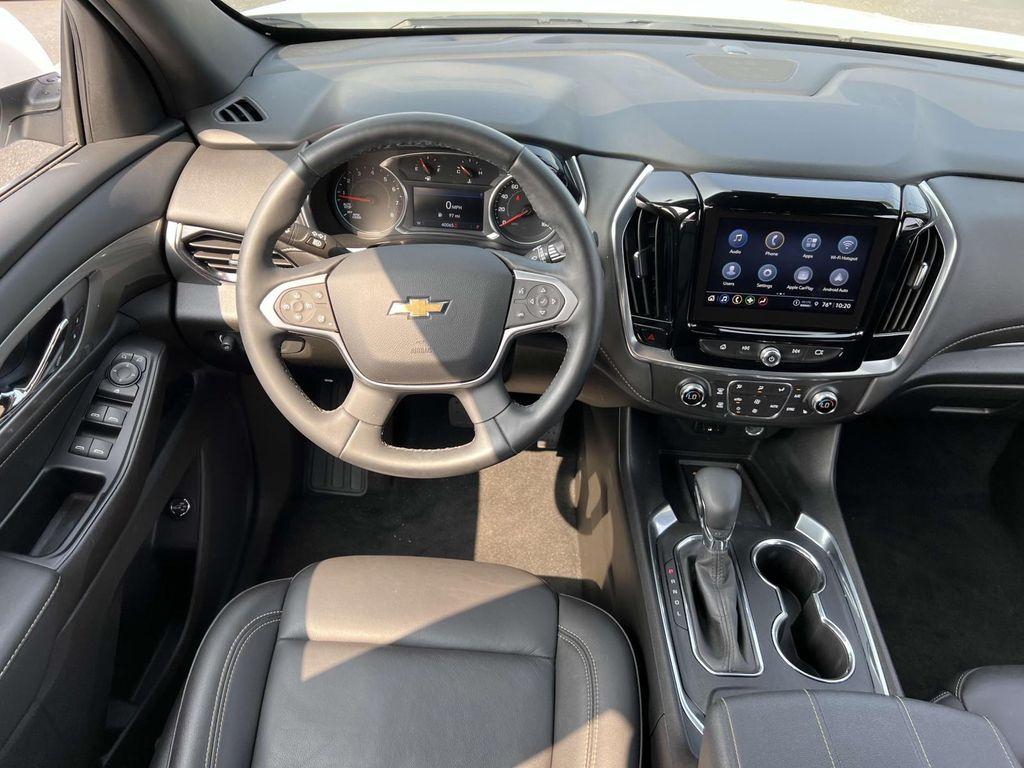 used 2023 Chevrolet Traverse car, priced at $30,579