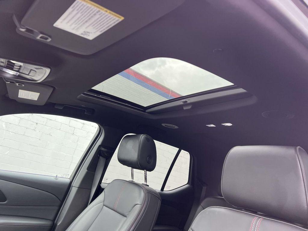 used 2023 Chevrolet Traverse car, priced at $34,999