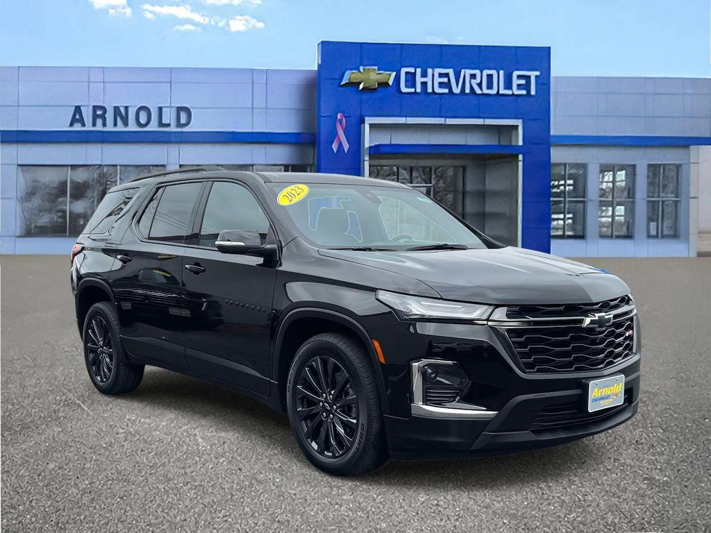 used 2023 Chevrolet Traverse car, priced at $34,999