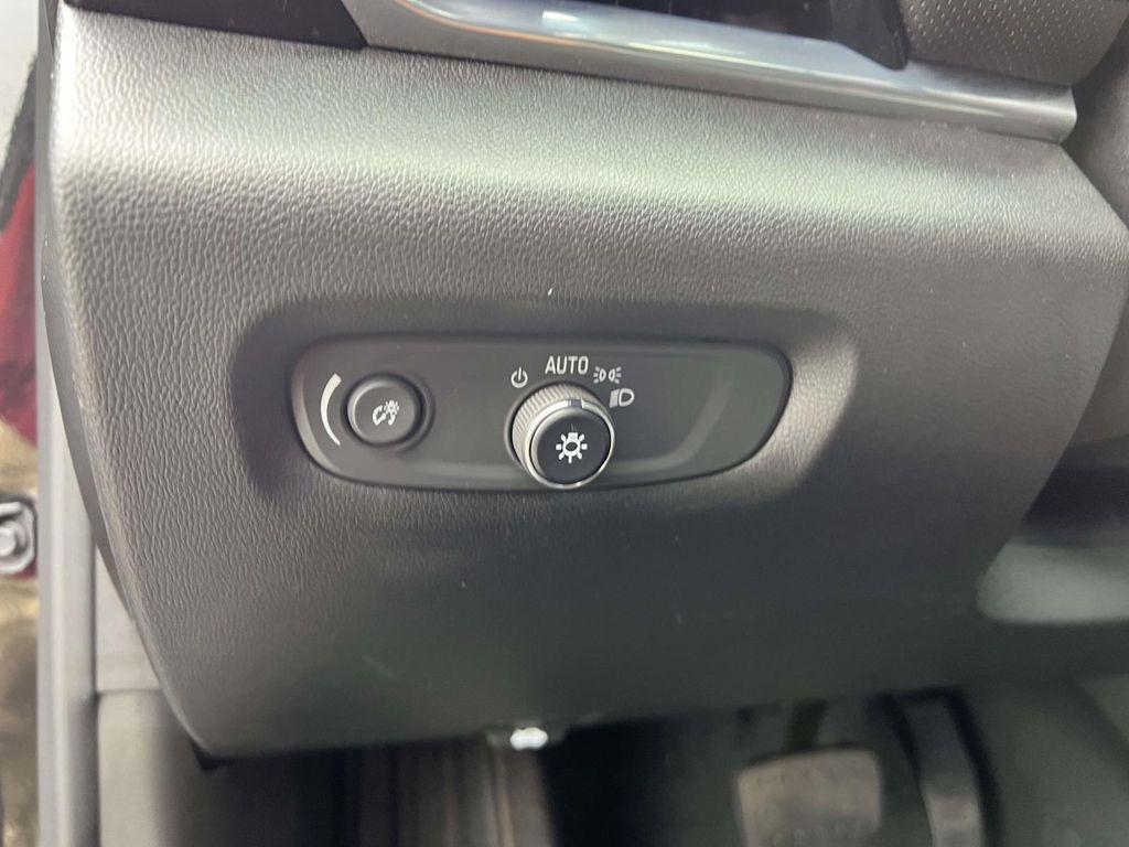 used 2023 Chevrolet Traverse car, priced at $34,999