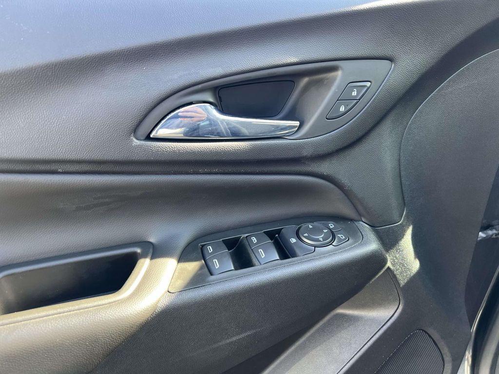 used 2022 Chevrolet Equinox car, priced at $19,999