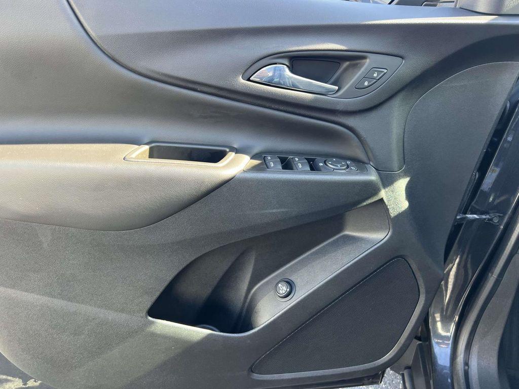 used 2022 Chevrolet Equinox car, priced at $19,999