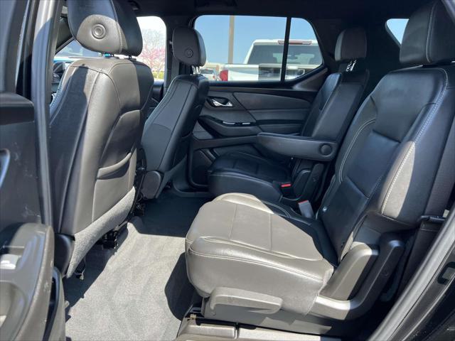 used 2023 Chevrolet Traverse car, priced at $32,999